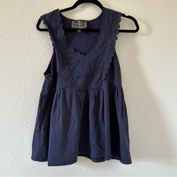 JAMES COVIELLO Eyelet Scallop Vneck Baby Doll Tank Top Women Sz Small - Picture 1 of 7